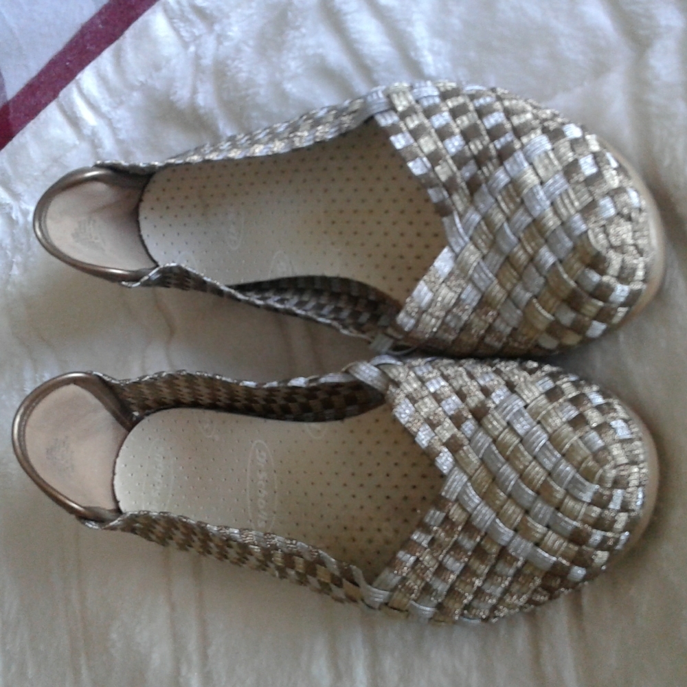 DR. Scholl